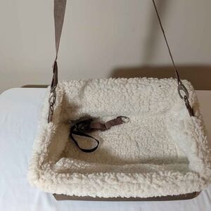 Solvit Tagalong Pet Dog Booster Car Seat Medium 14" Brown w/ Safety Straps